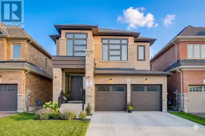 Your Dream Home Awaits in Simcoe Landing! This stunning detached home in the highly sought-after Sou...