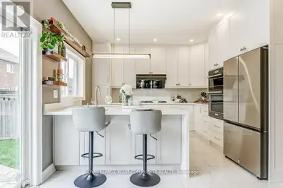 67 PONDMEDE CRESCENT Whitchurch-Stouffville (Stouffville), Ontar