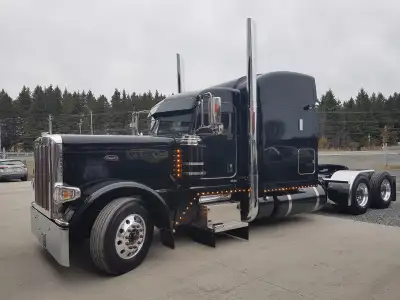 Peterbilt 389 2020, 463,000 km 510 HP Paccar, 1750 lbs de torque, transmission 189, 18 vitesse. Rati...