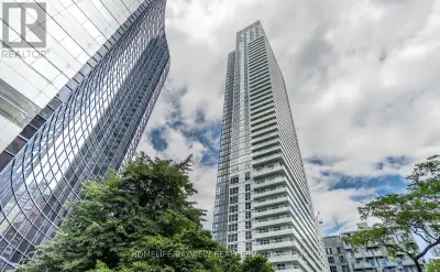 Fully Furnished 2 bedroom condo, 816sf +100 sf balcony, with parking and locker, Located In The Hear...