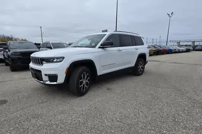 Price does not include dealer installed accessories Experience the confidence and capability of the...