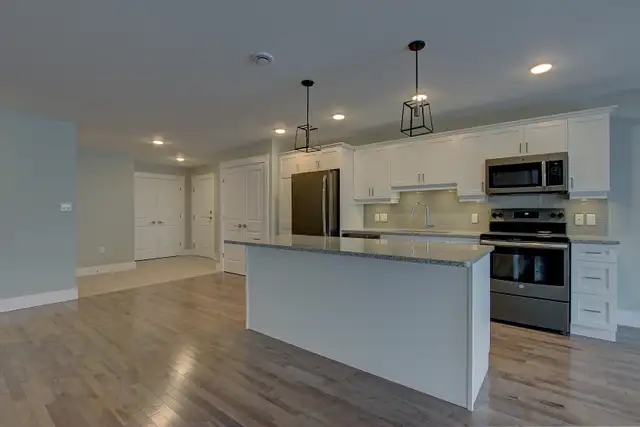 2Bed/2Bath Corner Unit w/Balcony!  Available Nov. 1, 307-50 Lian in Long Term Rentals in Fredericton - Image 3