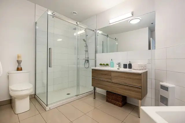 2 ch (4 1 2) / 2 bedroom Appartement à louer à Brossard in Long Term Rentals in Longueuil / South Shore - Image 9