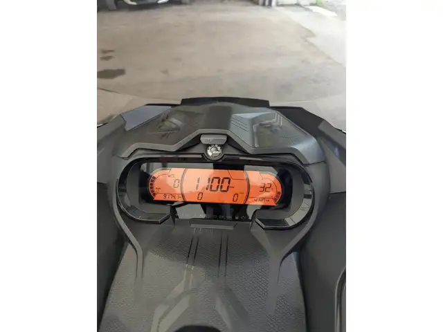 2020 Ski-Doo MXZ XRS 850 129 9174 KM in Snowmobiles in Sarnia - Image 6