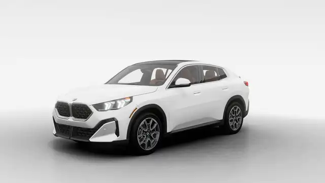 2026 BMW X2 xDrive28i | Premium | Entretien périodique sans in Cars & Trucks in City of Montréal - Image 2
