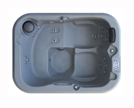 Northern Hot Tubs®  2- 3 Person Plug & Play in Hot Tubs & Pools in Abbotsford - Image 3
