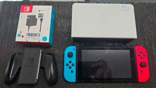 Nintendo Switch (V2) With Dock And Power Cord in Nintendo Switch in Hamilton - Image 2