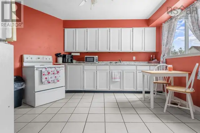 77 Jenks Avenue Parrsboro, Nova Scotia in Houses for Sale in Truro - Image 4