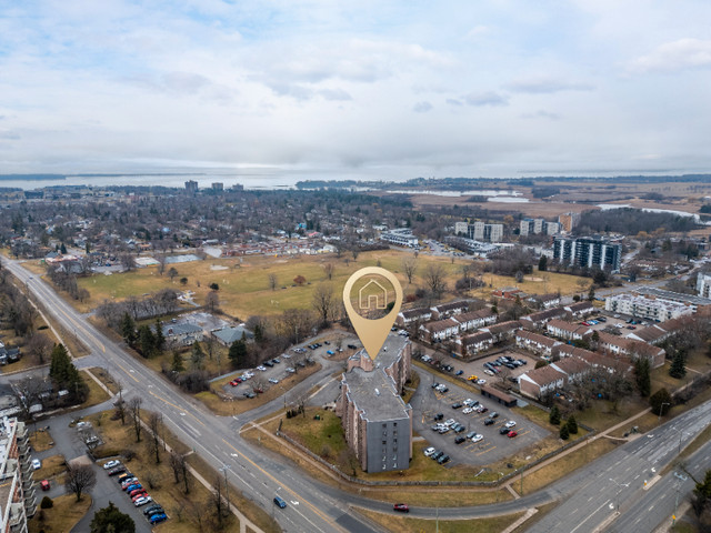 KNG Presents: Exclusive Midtown Living at 17 Eldon Hall #408 in Condos for Sale in Kingston - Image 2