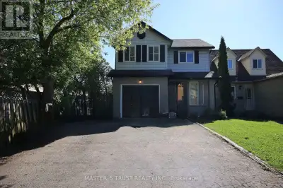 Welcome to 559 Edinburgh Rd South. This well-maintained detached home sits in the prime location of...