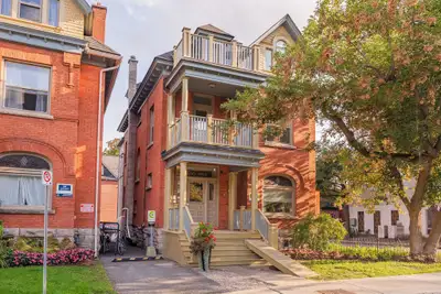 MacLaren Heritage Collection - One-, Two-, and Three-Bedroom Apartments for Rent in Centretown, Otta...