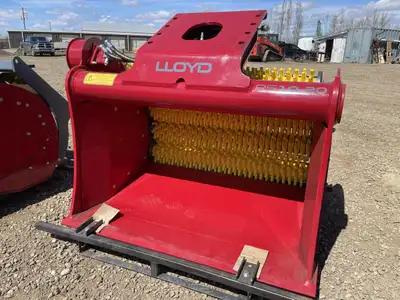 Rotastar RS 10-20 fits 10-20 ton excavators, wheel loaders, telehandlers. Rotary action allows for c...