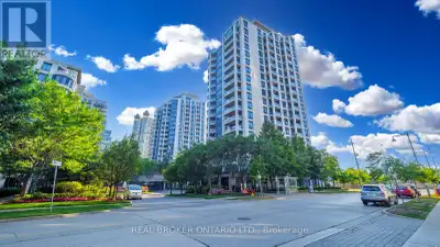 Bright and spacious corner penthouse with 2 bedrooms and 2 full baths in the heart of Humber Bay Sho...
