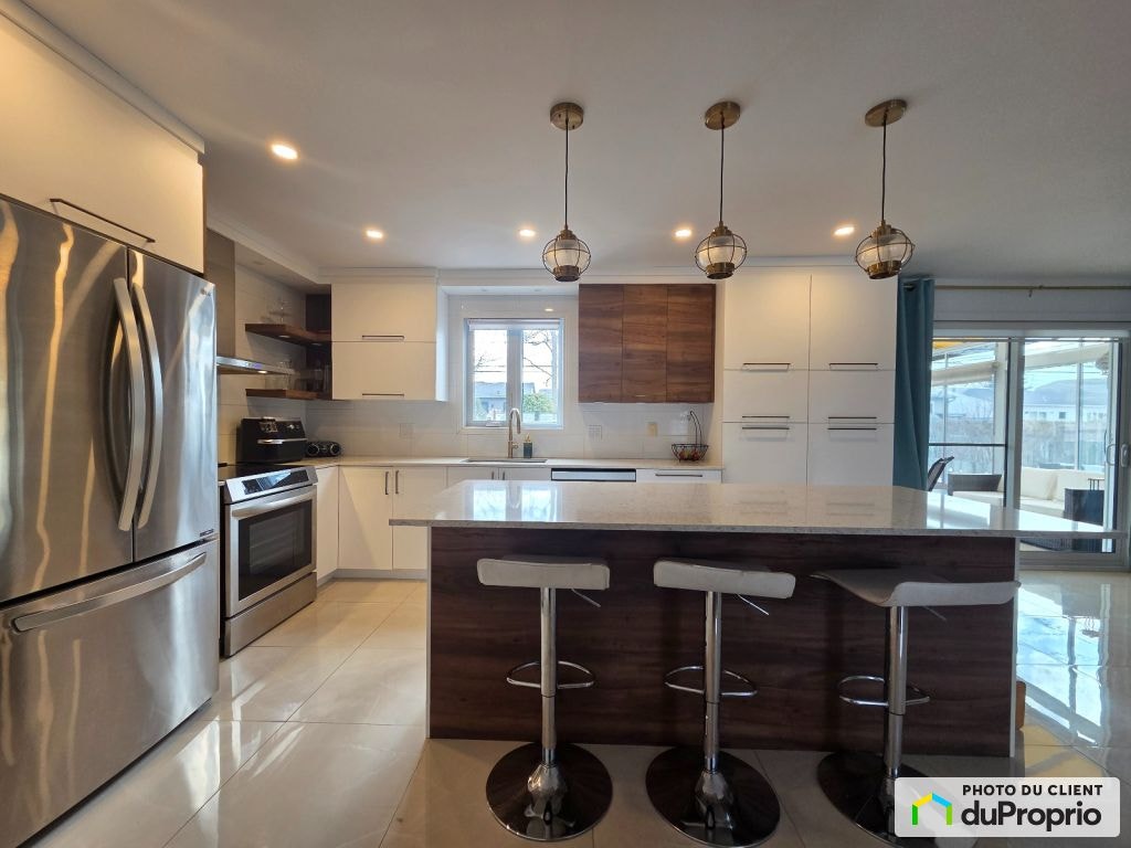 $745,000 - 2 Storey for sale in Repentigny (Repentigny) — photo 3