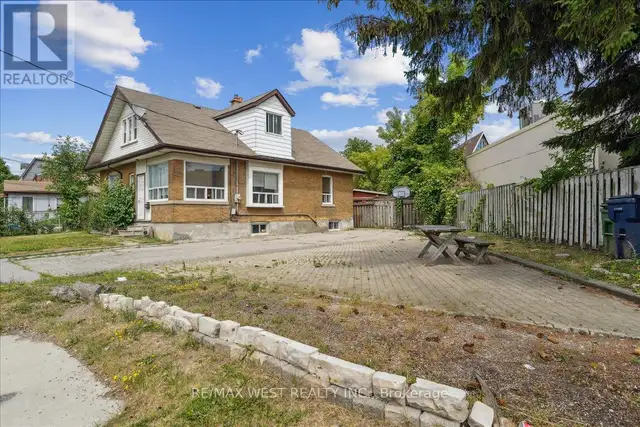 677 DANFORTH ROAD Toronto (Kennedy Park), Ontario63006662657153121