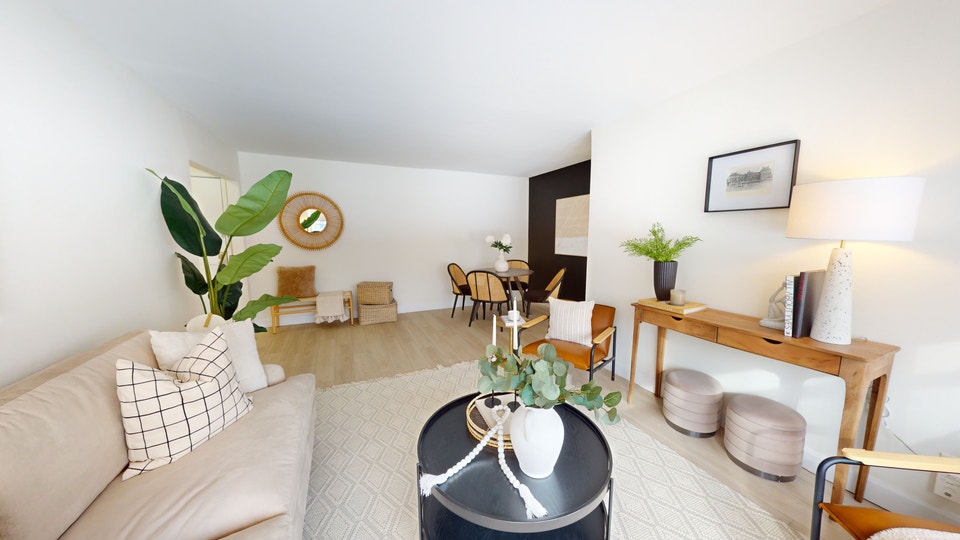 Apartment for Rent at 939 Western, London - Student Rental! 3