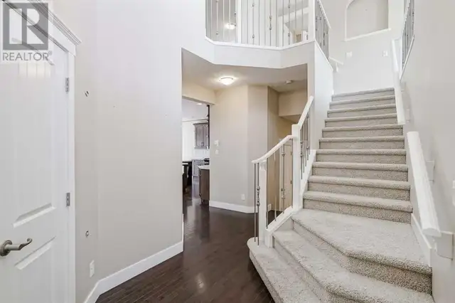 250 Kings Heights Drive SE Airdrie, Alberta62864759304833124