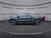// ACCIDENT FREE!! // Take on the road with confidence in this 2022 Chevrolet Silverado 1500 LT Trai... (image 4)
