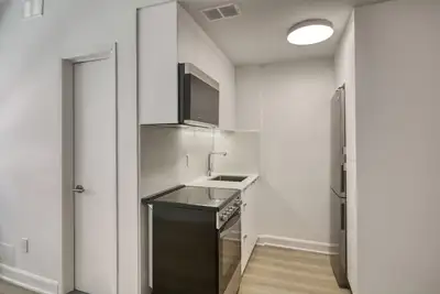 Renovated Studio apartment near blvd Saint-Laurent - ID 1452