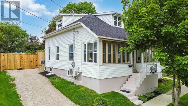 14 Ryerson Court Yarmouth, Nova Scotia in Houses for Sale in Yarmouth - Image 2