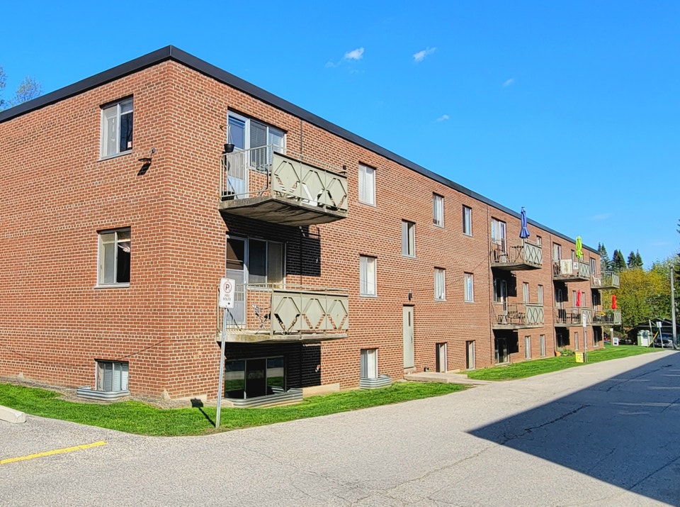 2 Bedroom  Apartment in Elora - ALL INCLUSIVE 2
