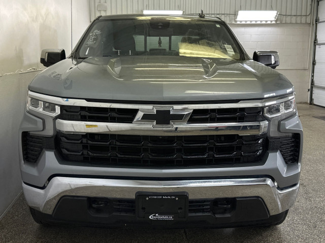 2023 Chevrolet Silverado 1500 LT CREW/5.3/NAVI/CONSOLE SHIFT/... in Cars & Trucks in Belleville - Image 2