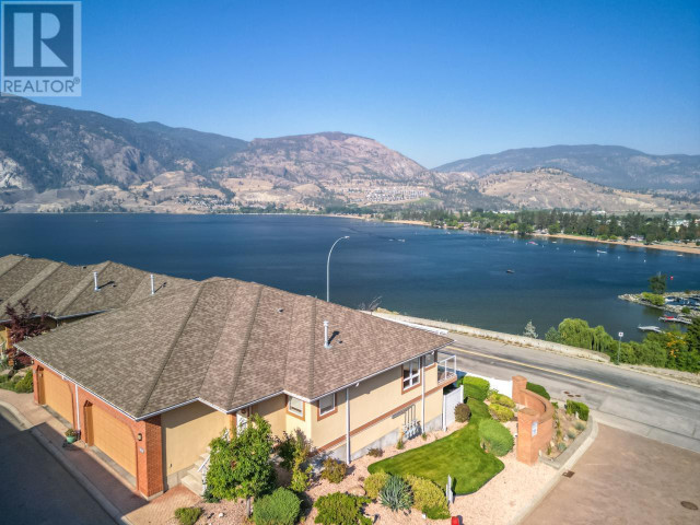 3948 Finnerty Road Unit# 101 Penticton, British Columbia in Houses for Sale in Penticton - Image 2