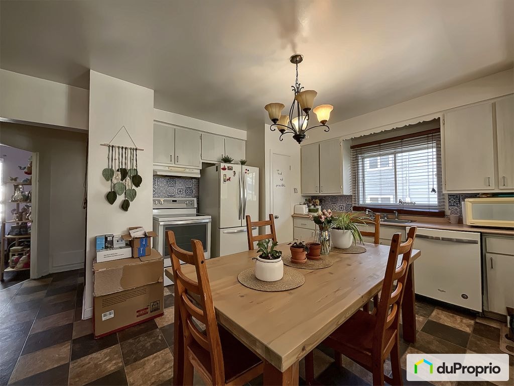 $375,000 - Triplex for sale in Ste-Agathe-Des-Monts — photo 2