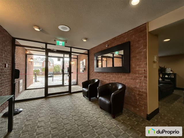$298,900 - Condominium for sale in Longueuil (Vieux-Longueuil) — photo 1