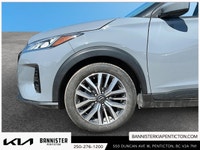 The 2024 Nissan Kicks SV in a stylish gray finish with front-wheel drive offers an impressive combin... (image 5)