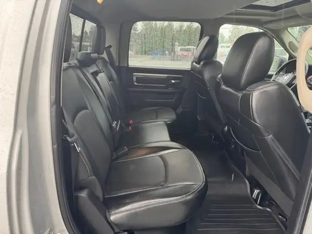 2013 Ram 1500 Sport / Crew Cab / 5'7" Box / 4x4 / Leather in Cars & Trucks in Delta/Surrey/Langley - Image 16