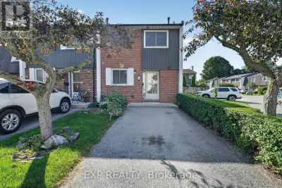 This spacious end-unit townhome offers added privacy, a bright and functional layout and flexible li...