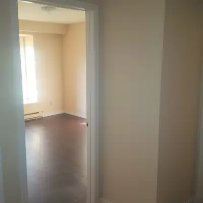 Ideally located within the heart of Belleville. With 48 large renovated apartments, nearby parks, an...