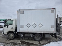 Rare Spec Unit - 2017 Hino 195 - 12Ft Aluminum Box (12x96Wx84H) with Custom Lift Gate (Waltco 2000LB... (image 3)