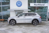 Elevate your daily drive with this striking 2024 Volkswagen Tiguan Highline 4MOTION a premium compac... (image 6)