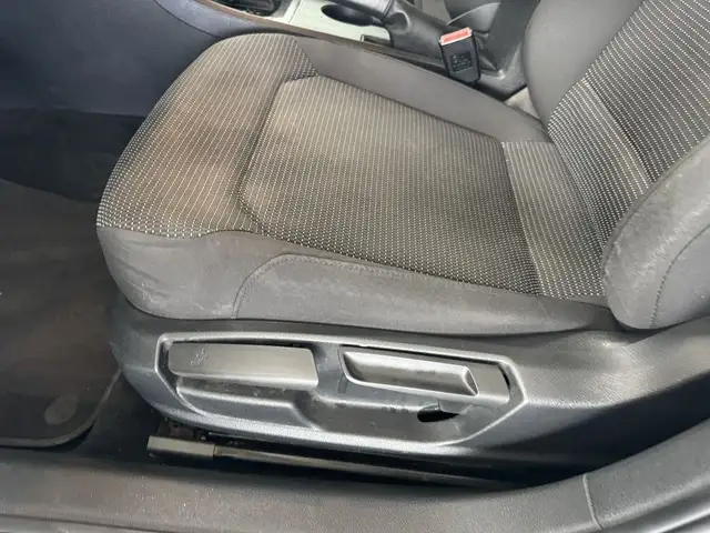 2016 Volkswagen Passat 4dr Sdn 1.8 TSI Auto Trendline+ in Cars & Trucks in Longueuil / South Shore - Image 17