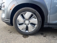 This Hyundai Kona Electric has a dependable Electric engine powering this Automatic transmission. LA... (image 9)