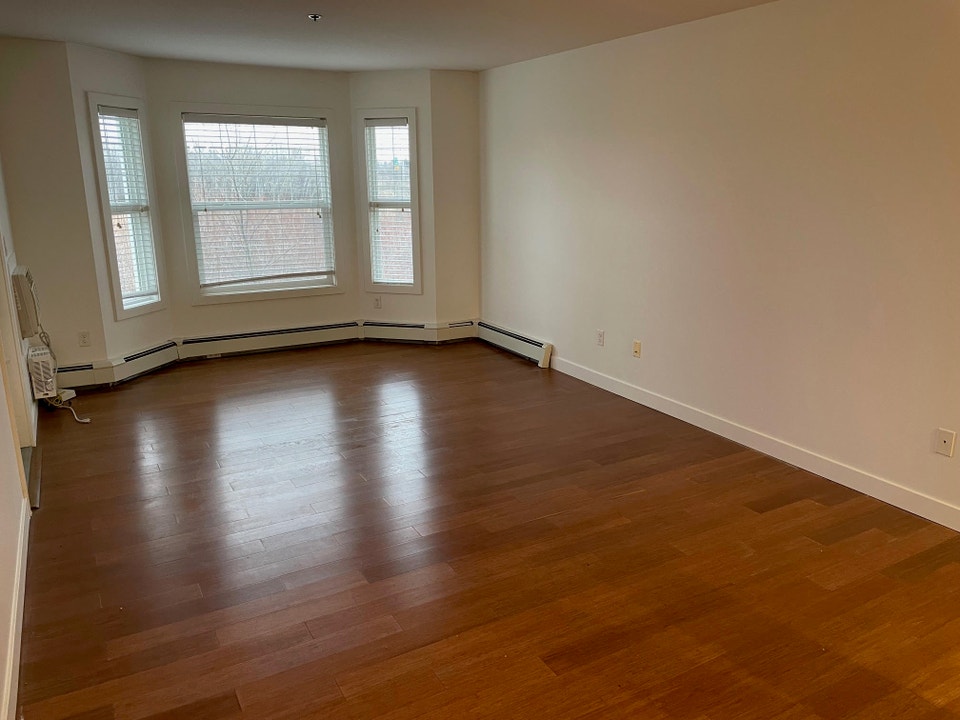 2 Bedroom in Stonebridge 4