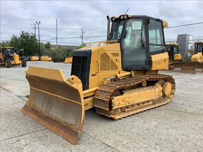 Hours: 8710 | Location: Brossard, QC, CA | Attachments: Drawbar; Blades: Power-Angle-Tilt; Blades: 1...