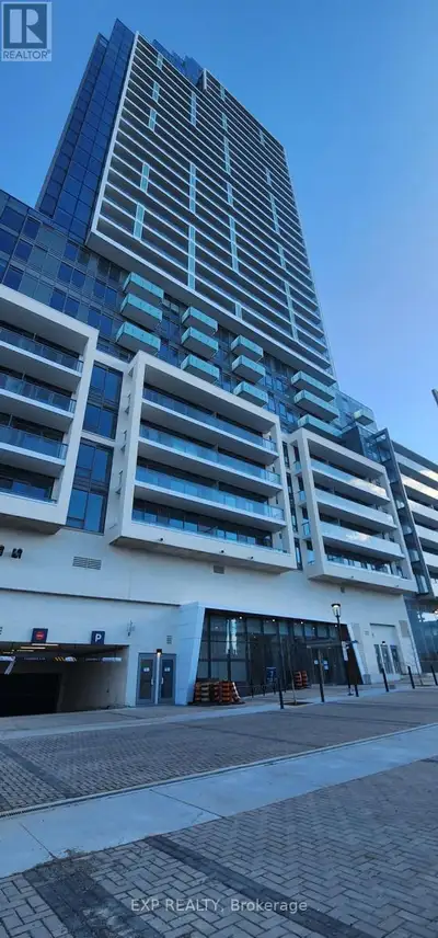N529 - 7 GOLDEN LION HEIGHTS Toronto (Newtonbrook East), Ontario