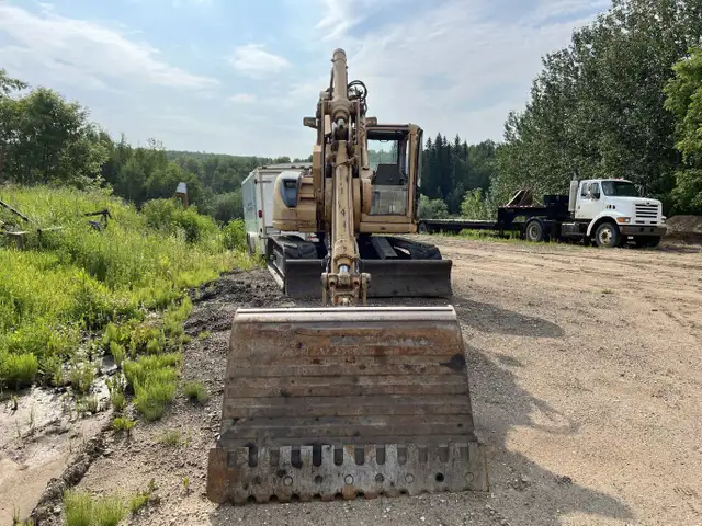 1999 Sumitomo SH135 U Excavator LOW Hours #7470 DP in Heavy Equipment in Edmonton - Image 6