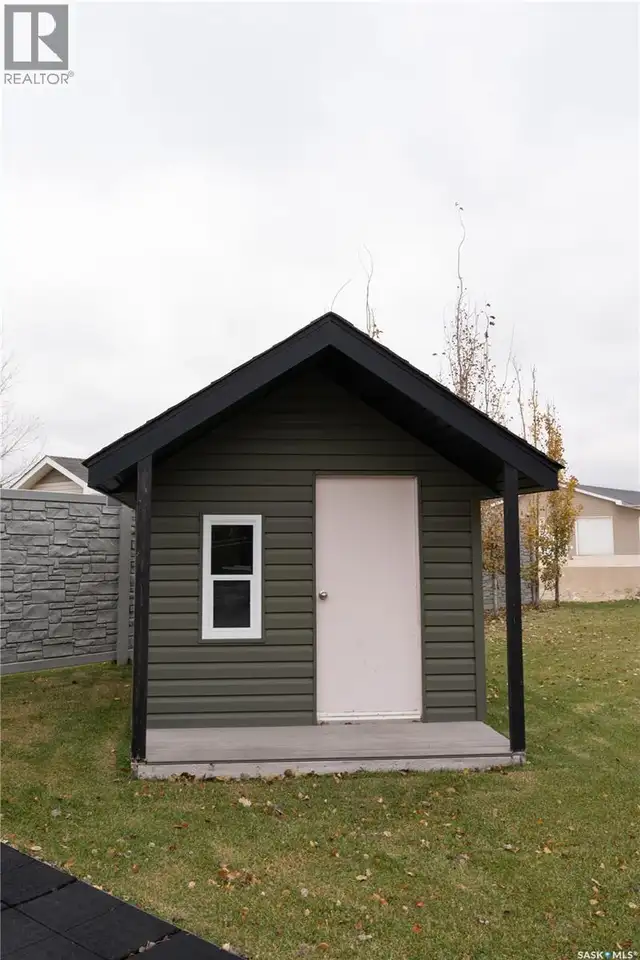 15 Broadway STREET S Redvers, Saskatchewan in Houses for Sale in Regina - Image 15