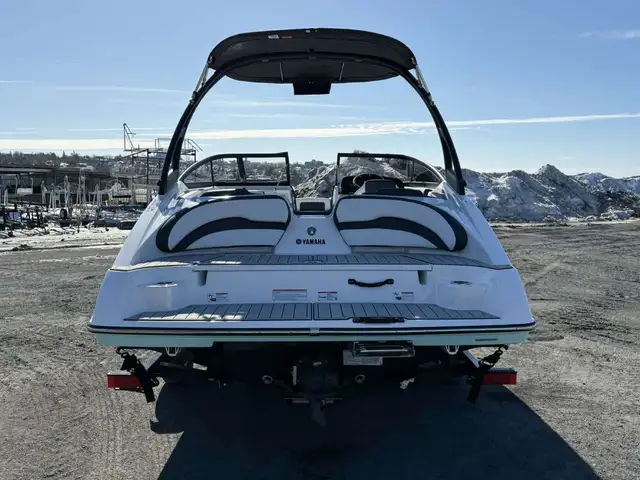 2026 Yamaha AR 195 in Powerboats & Motorboats in Québec City - Image 6