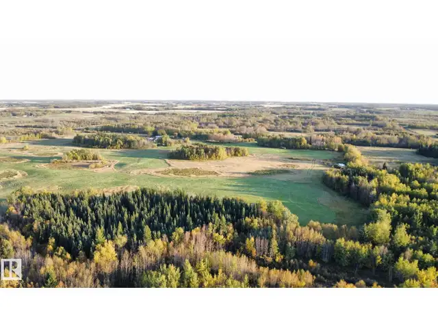 Range Road 225 @ township 612 Rural Thorhild County, Alberta in Land for Sale in Edmonton - Image 9