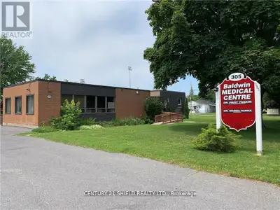 This affordable commercial office space is ideal for entrepreneurs and professionals looking to esta...