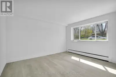 3 - 852 TRAFALGAR STREET London East (East L), Ontario