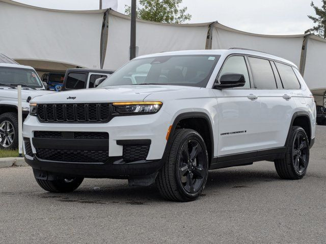 2025 Jeep Grand Cherokee L Altitude - Heated/Capri Leather in Cars & Trucks in Calgary - Image 3