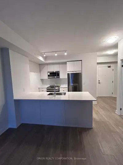 Welcome to this beautifully designed 1 Bedroom + Den Condo located in one of Mississauga's most vibr...