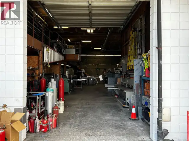 487 Burnside Rd E Victoria, British Columbia in Commercial & Office Space for Sale in Victoria - Image 13