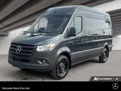 Mercedes-Benz Rive-Sud, la destination Mercedes-Benz par excellence. Bienvenue en première classe. D...